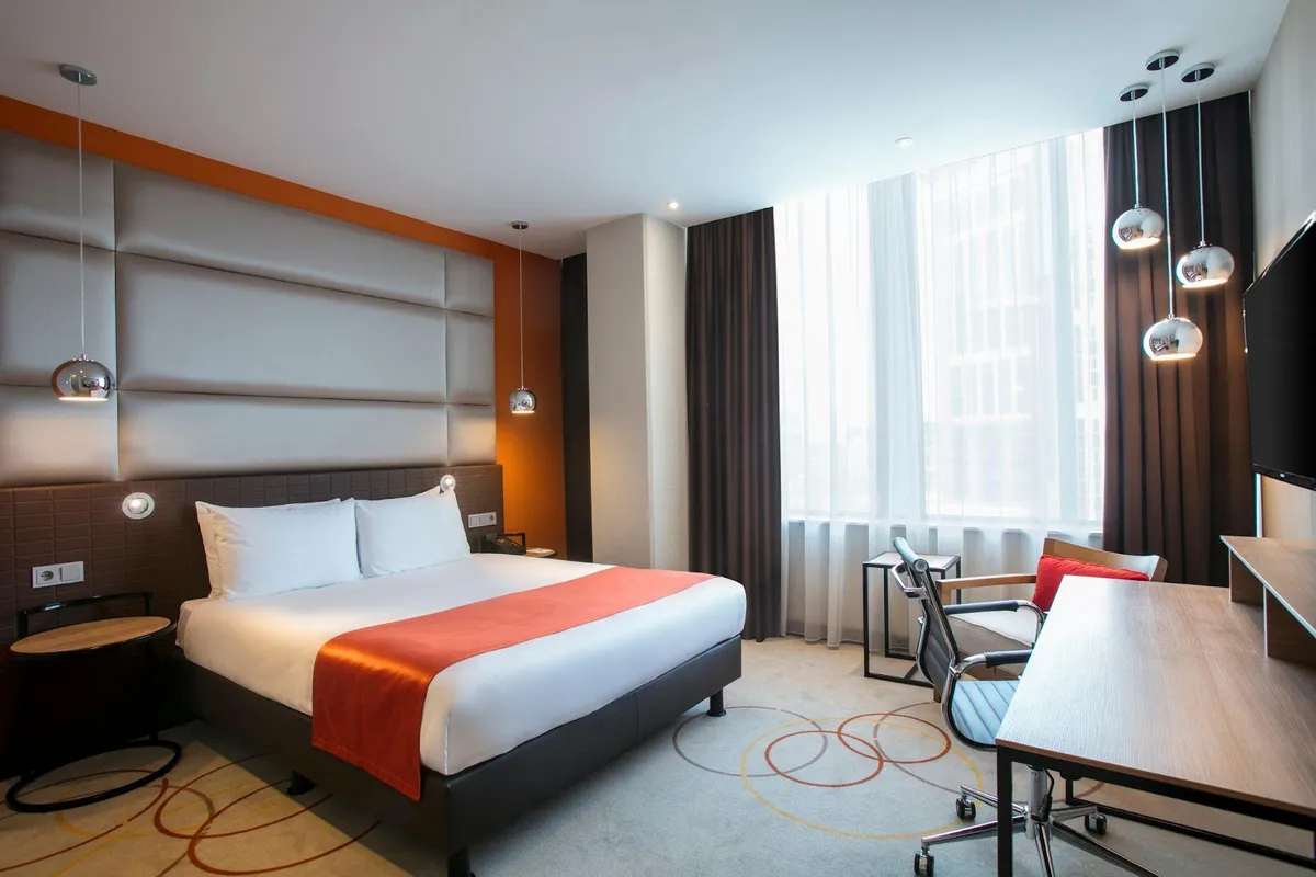 Holiday Inn Amsterdam - Arena Towers by IHG, Amsterdam exterior view