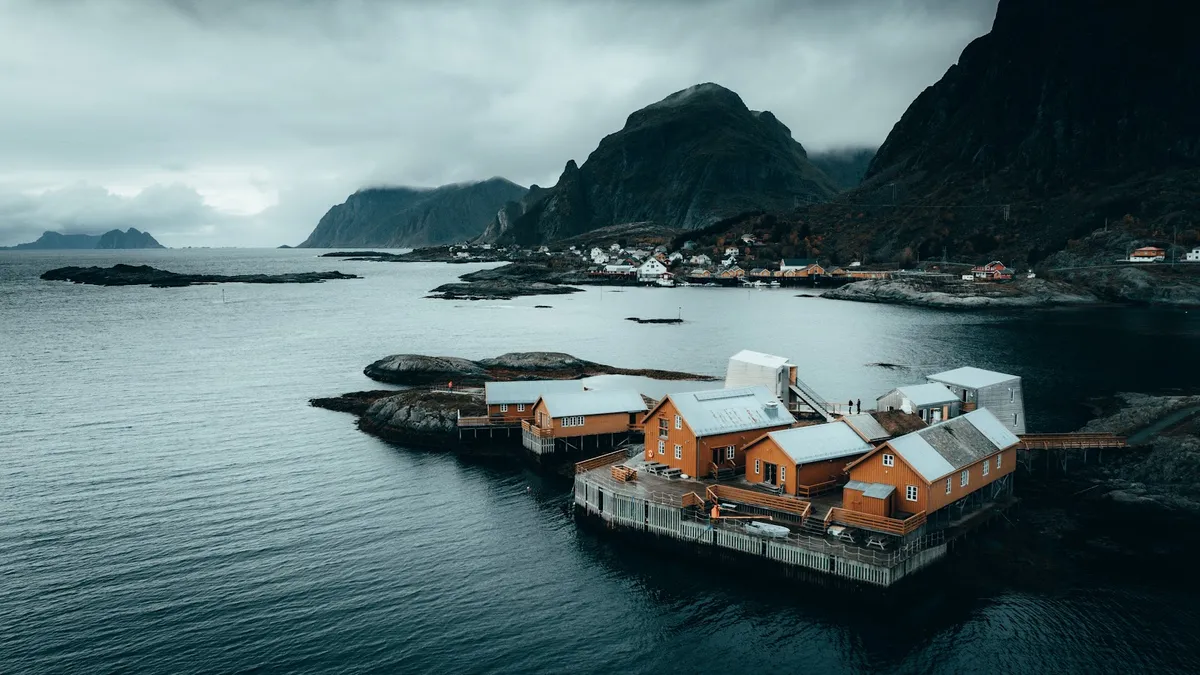Holmen Lofoten, Lofoten exterior view