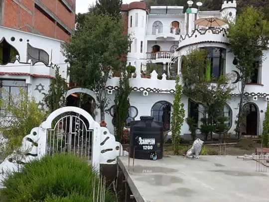 Hostal Piedra Andina - Hostal Copacabana Bolivia, Copacabana exterior view