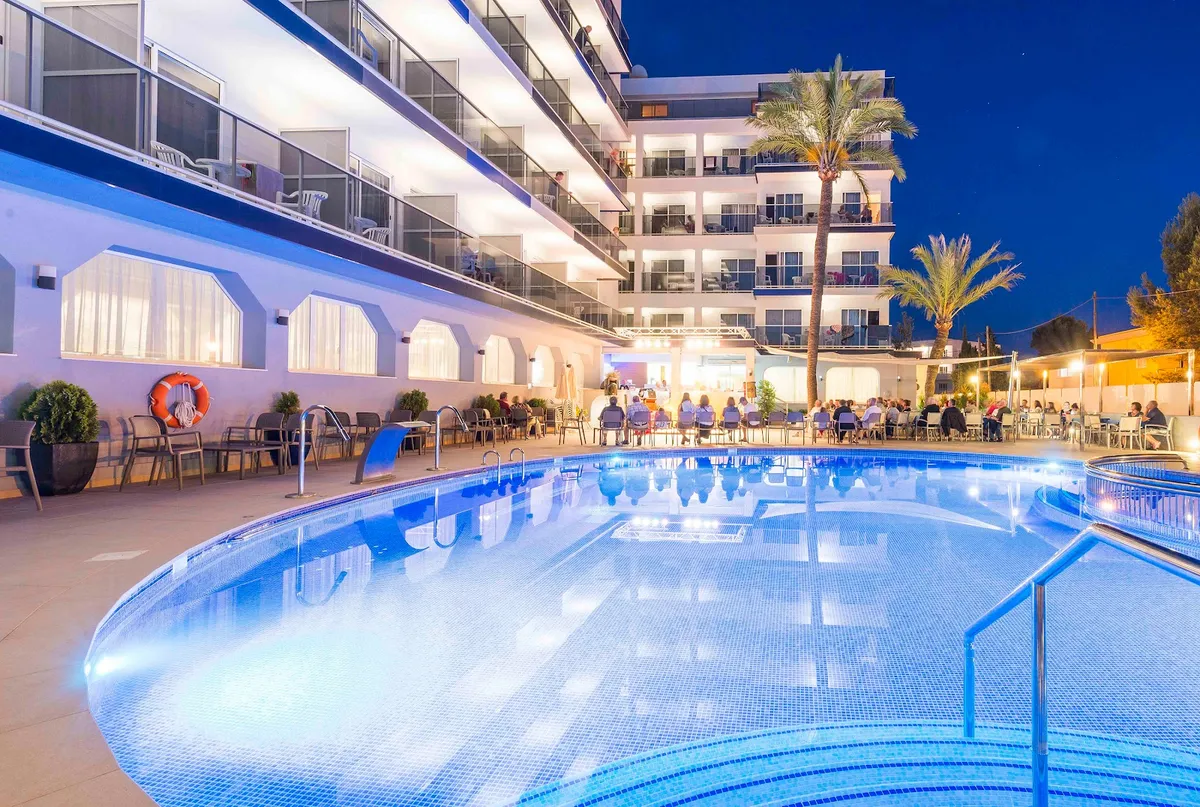 Hotel & Apartamentos Vista Park, Balearic Islands exterior view