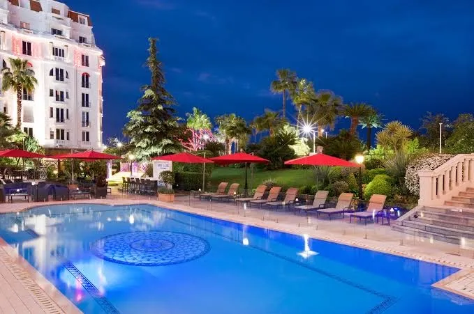Hotel Barrière Le Majestic Cannes, Cannes exterior view