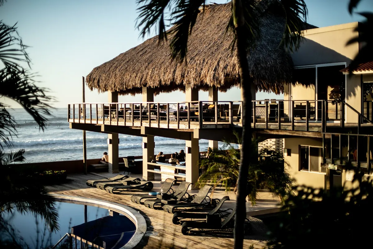 Hotel Casa de Mar, El Tunco exterior view