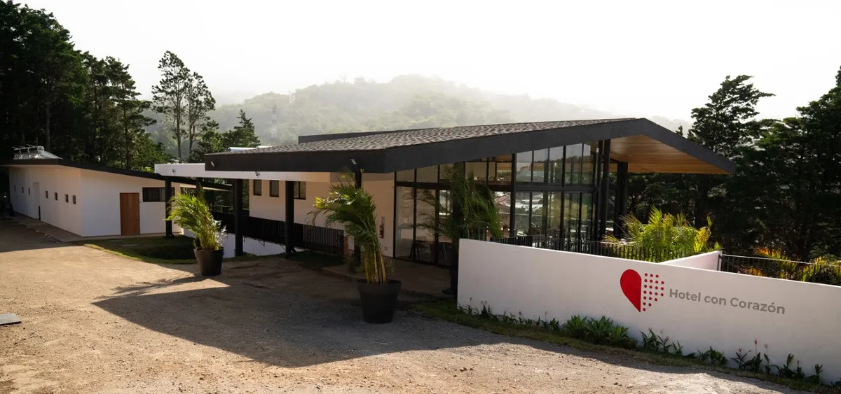 Hotel con Corazón, Monteverde exterior view