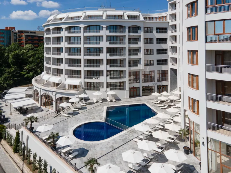 Hotel Continental, Varna exterior view