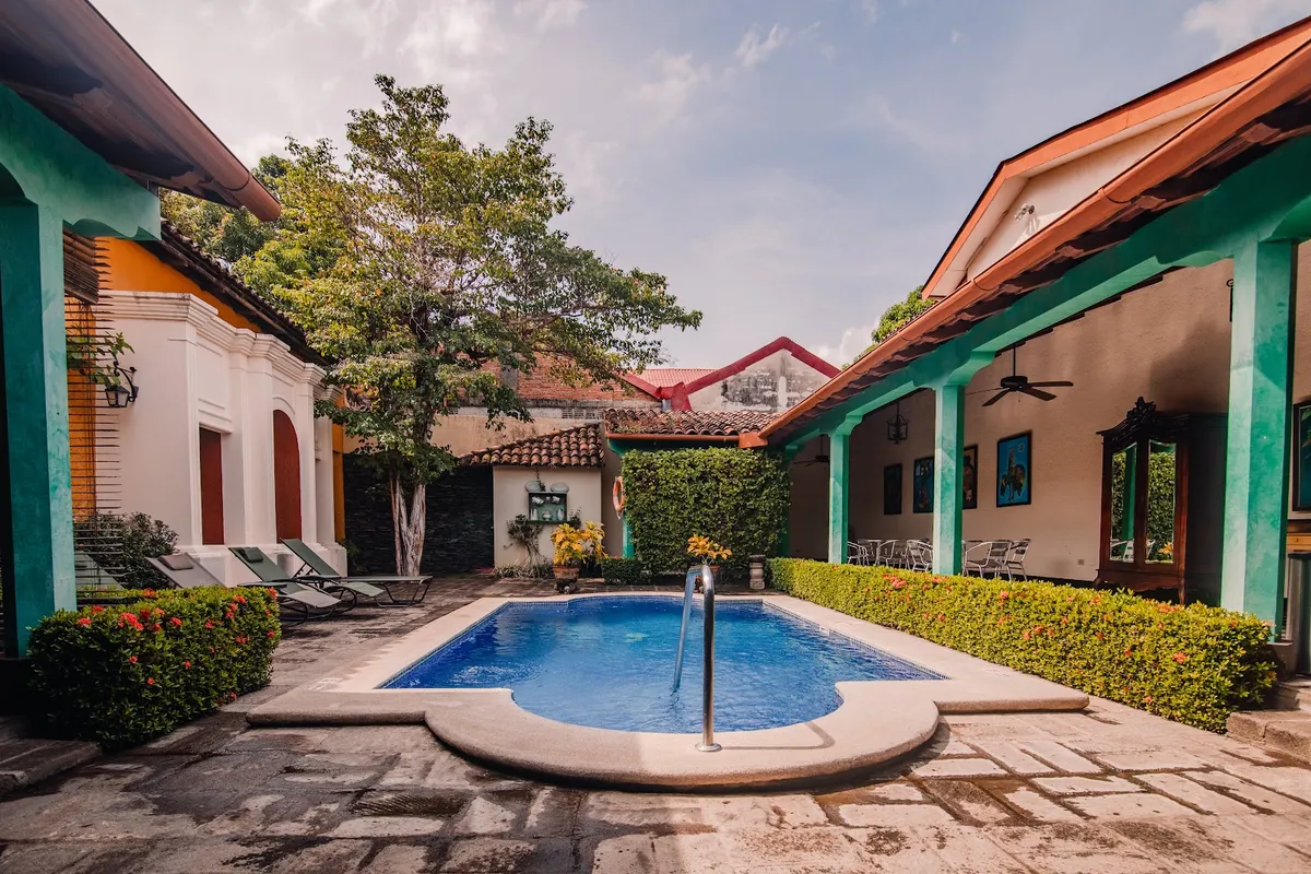 Hotel El Convento, Leon exterior view