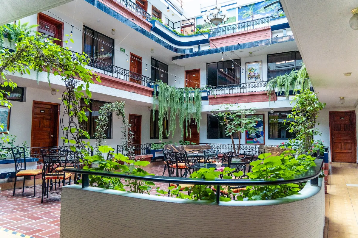 HOTEL INDIO INN, Otavalo exterior view