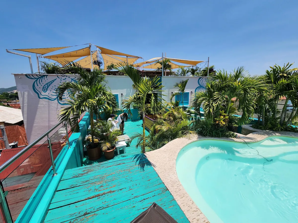 Hotel Isla de Flores, Flores exterior view