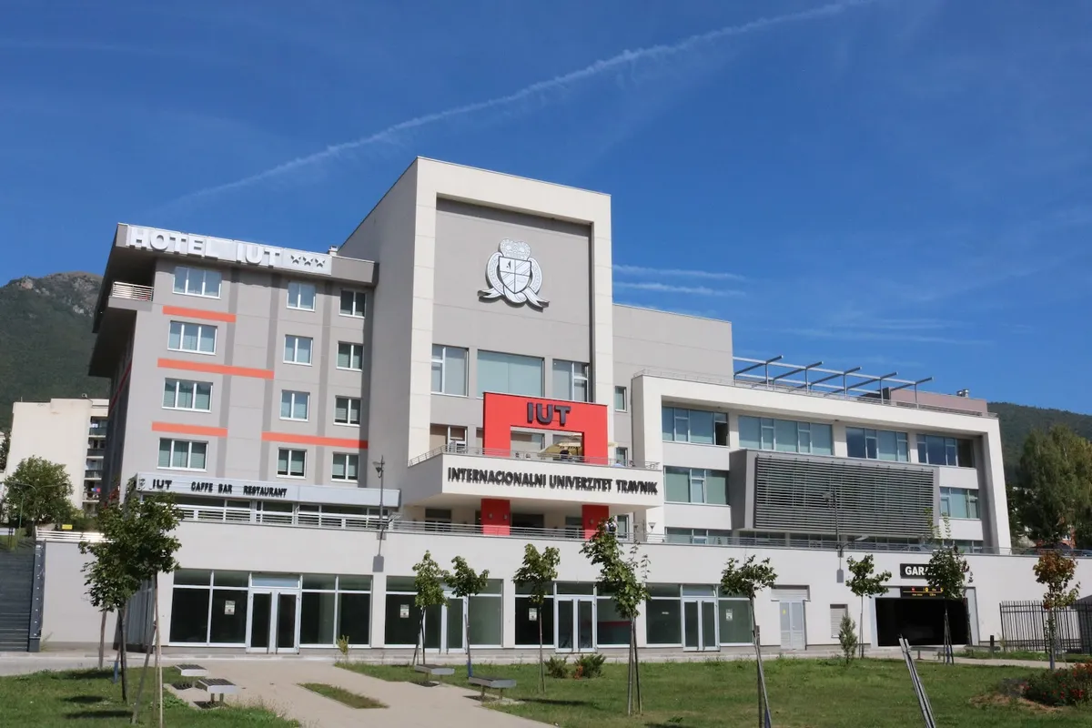 Hotel IUT, Travnik exterior view