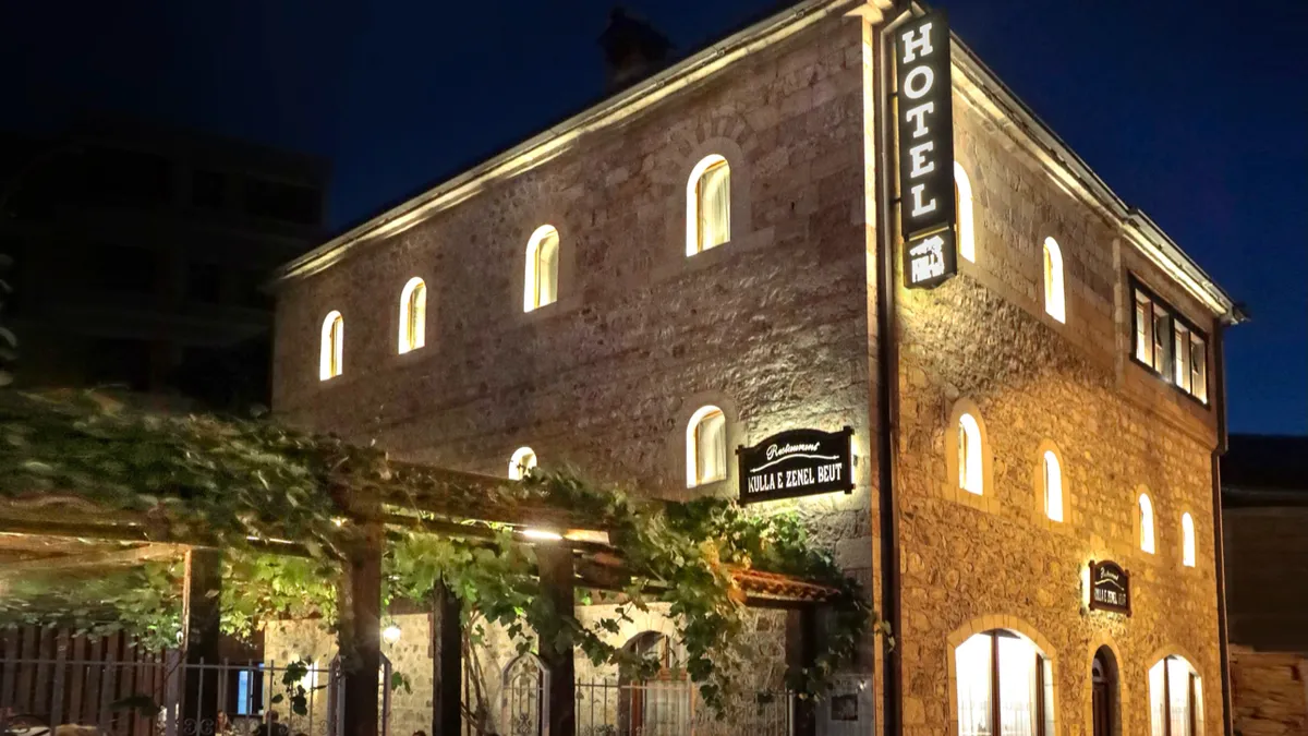 Hotel Kulla e Zenel Beut, Peja exterior view