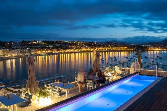 Hotel Lasala Plaza, Basque Country exterior view