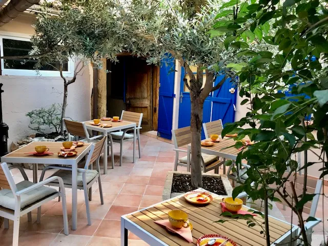 Hôtel Le Colbert AVIGNON, Avignon exterior view