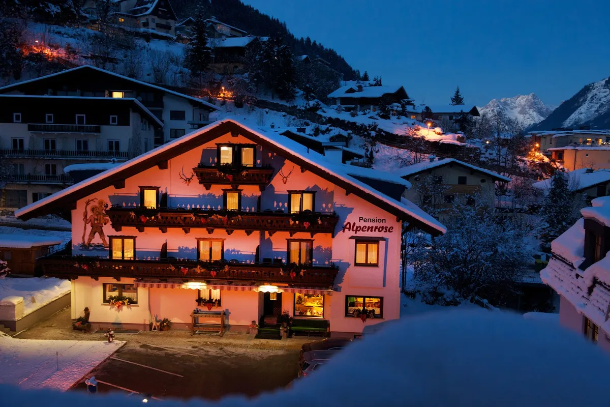 Hotel Pension Alpenrose in Zell am See | Alpenrose Hotel Garni 3 Sterne, Zell Am See exterior view