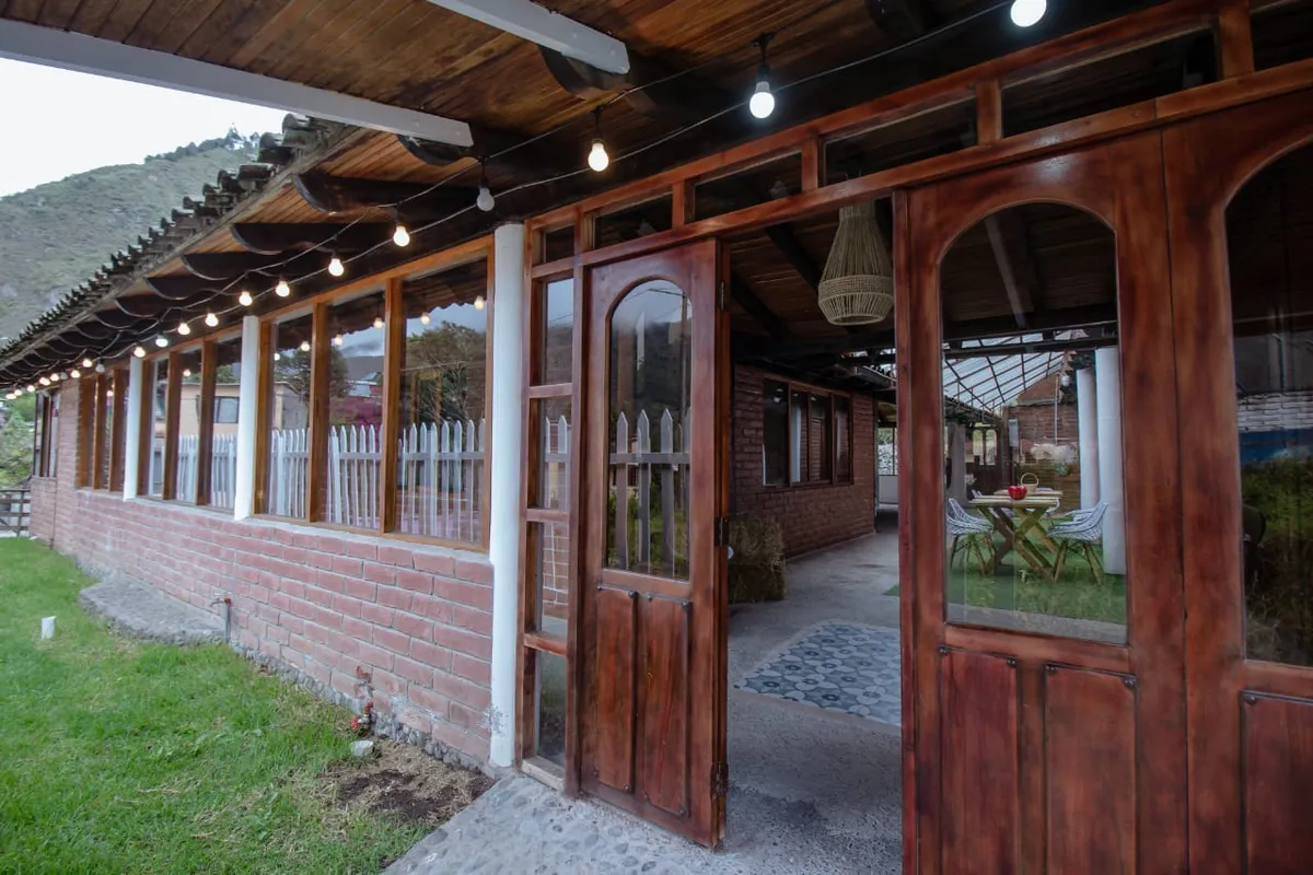 Hotel Quinta la Aurora, Banos exterior view