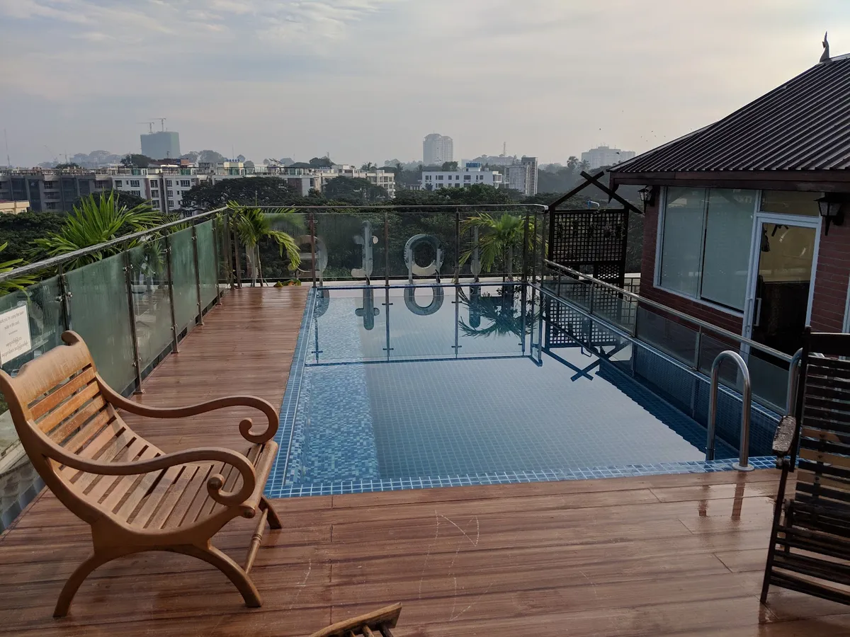 Hotel Shwe Yee, Yangon exterior view