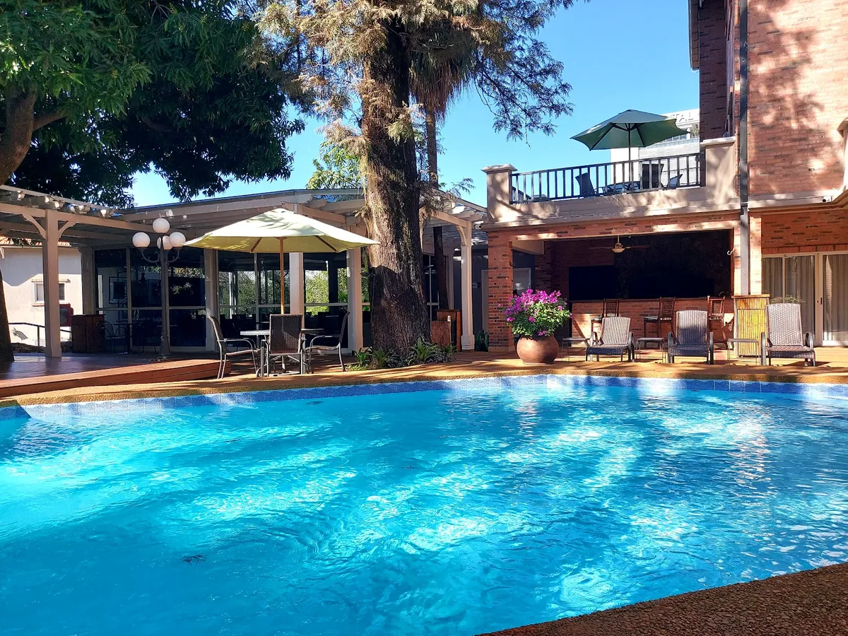 Hotel Villa Morra Suites, Asuncion exterior view