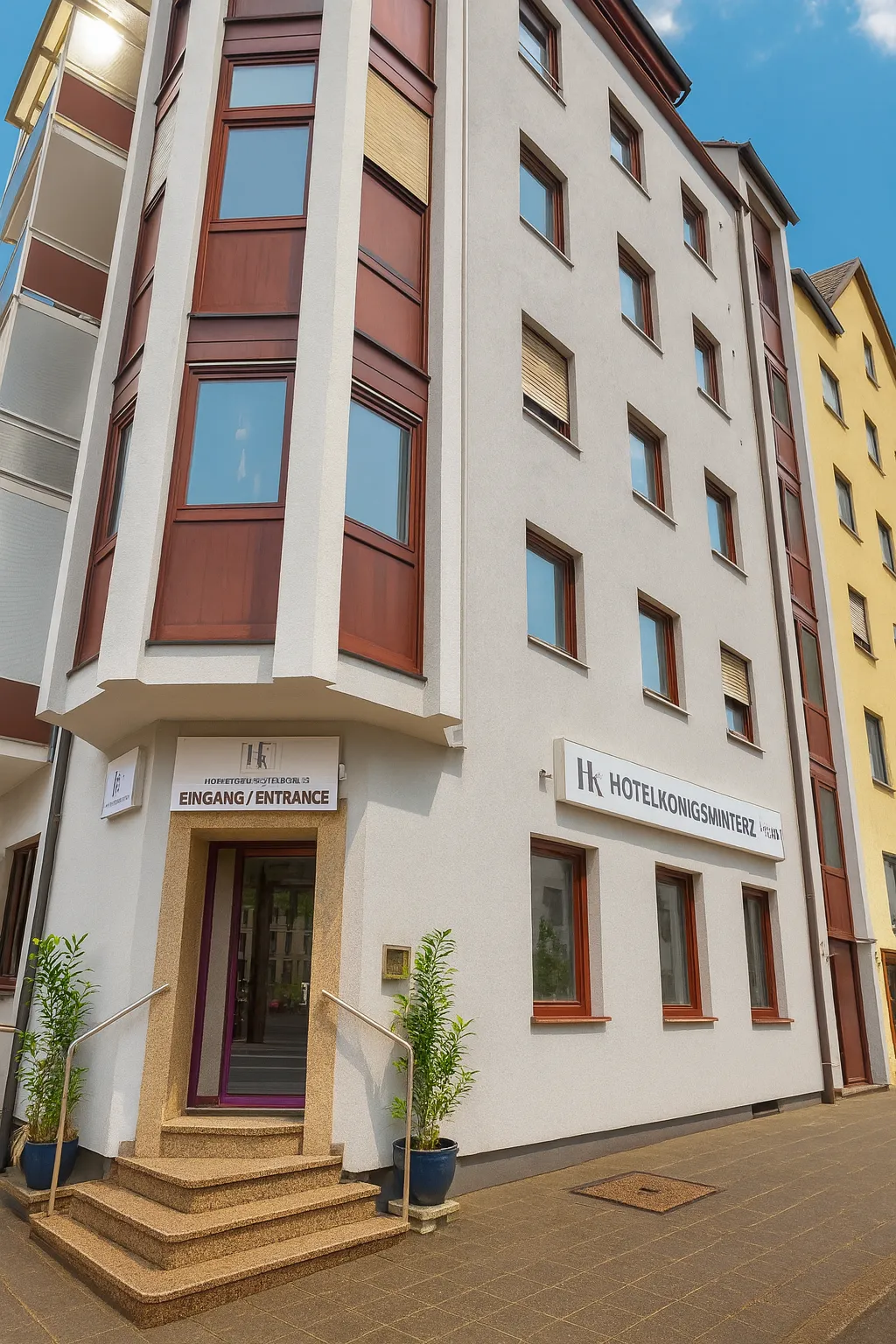 Hotelkonkurrenz, Nuremberg exterior view