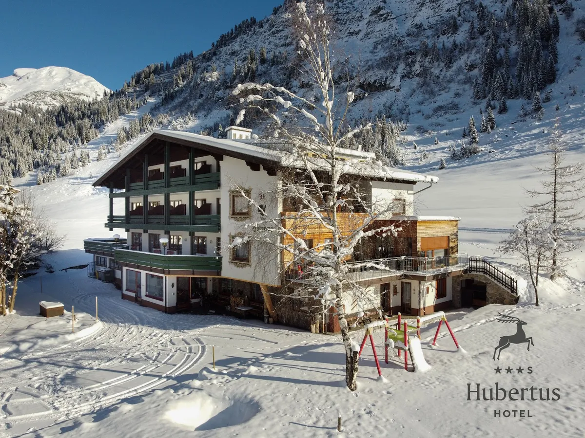 Hubertus Hotel, Lech exterior view