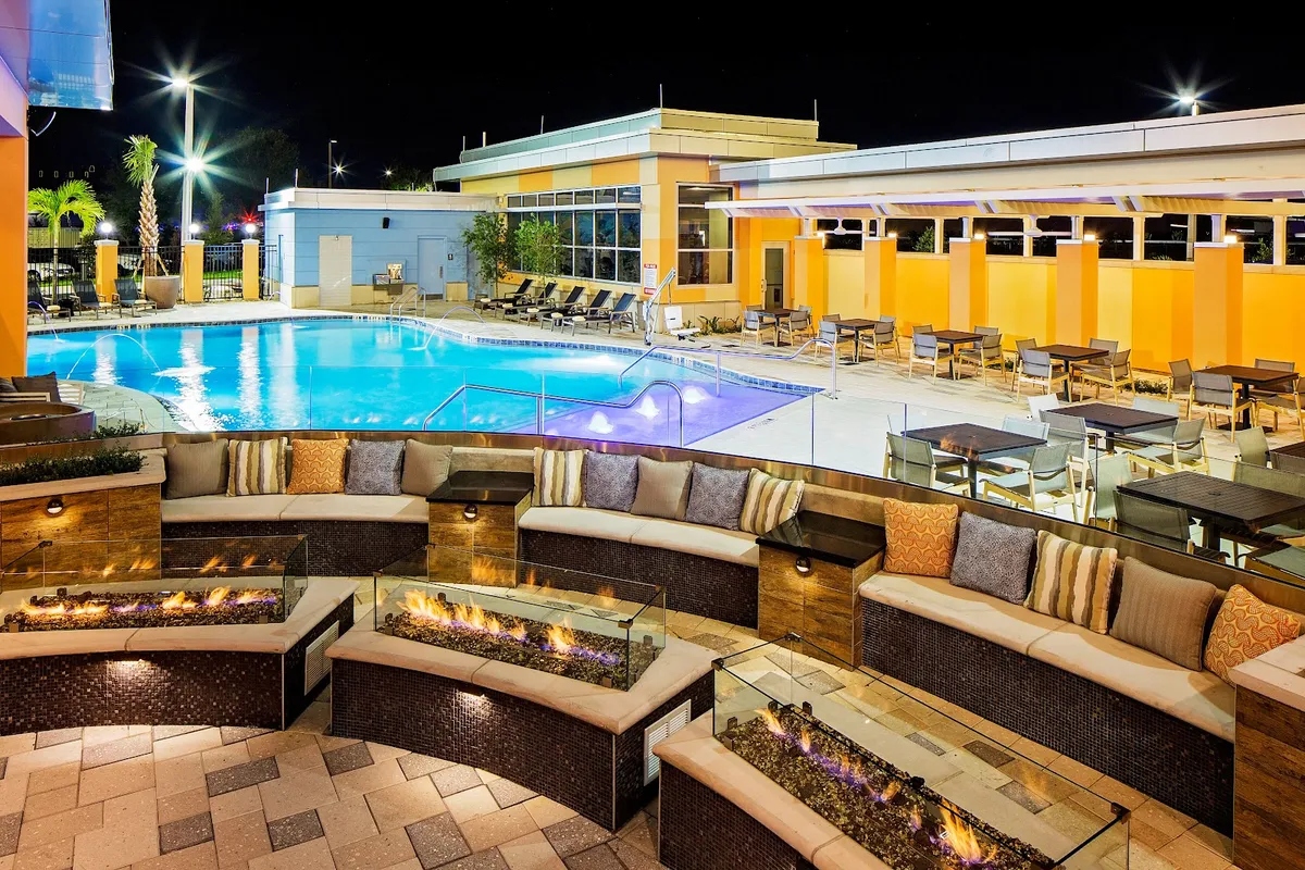 Hyatt House across from Universal Orlando Resort™, Orlando exterior view
