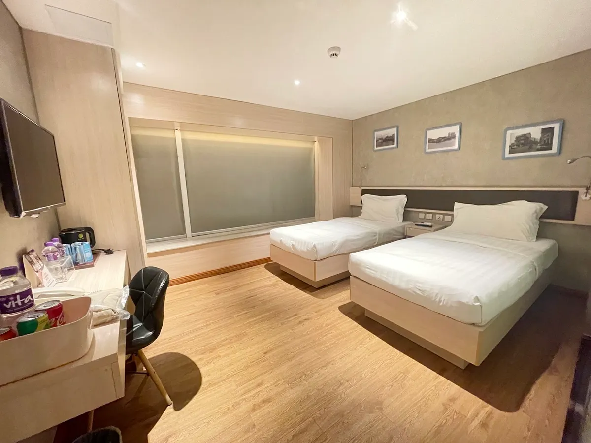 IFu hotel, Macau City exterior view
