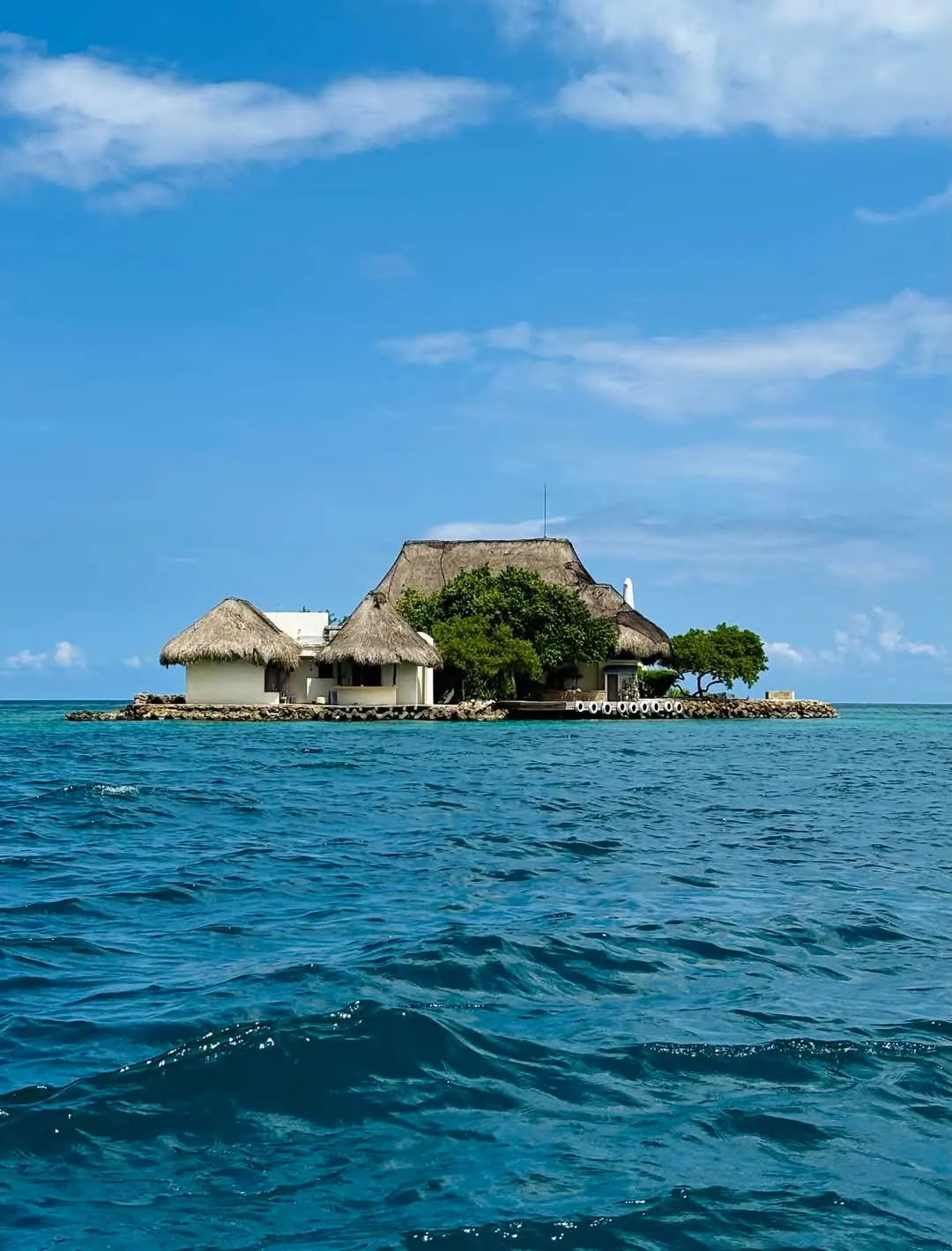 Isla San Andrés, San Andres exterior view