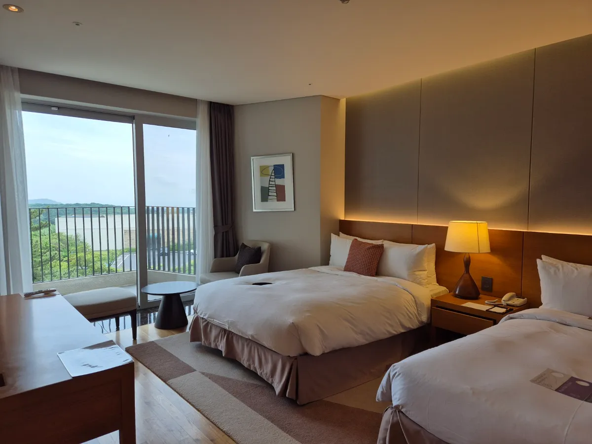 머큐어 앰배서더 제주, Jeju exterior view