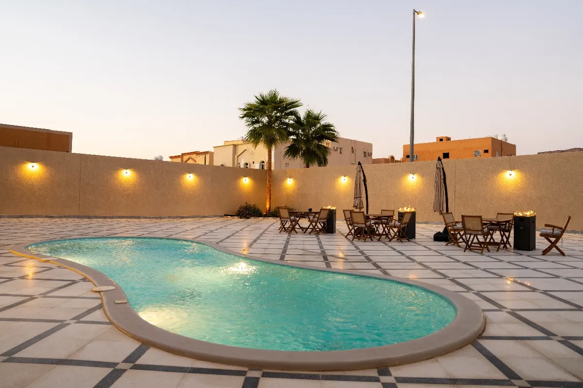 Jovan Suites, Alula exterior view