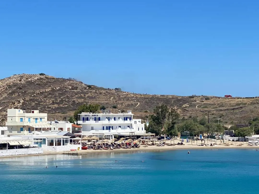 Kamelo, Cyclades exterior view