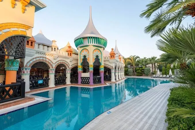 Kamelya Collection Selin Hotel, Side exterior view