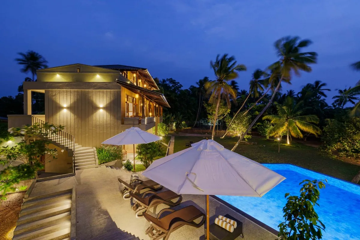 Kiss Blossom, Mirissa exterior view