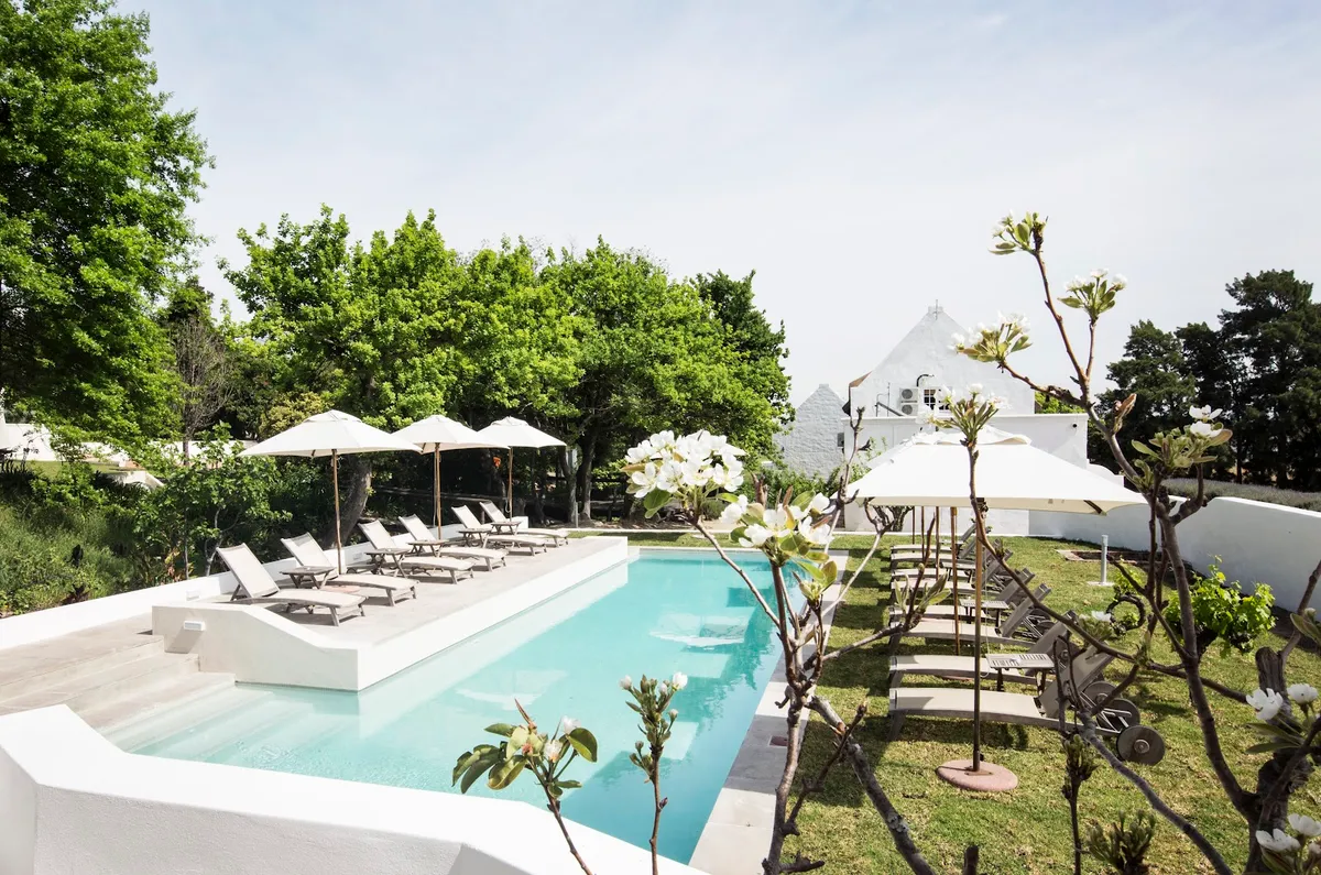Klein Waterval Riverside Lodge, Winelands exterior view
