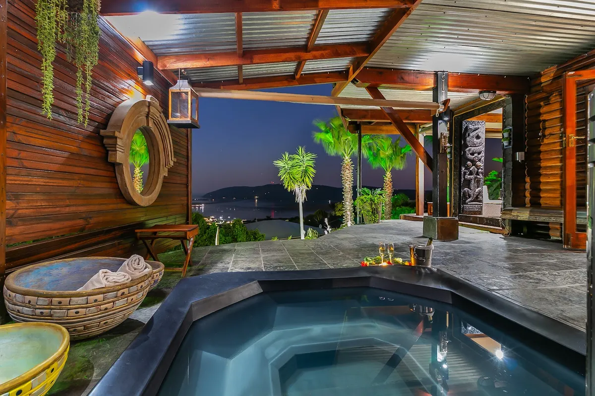 Knysna Lodge Self Catering Accommodation, Knysna exterior view