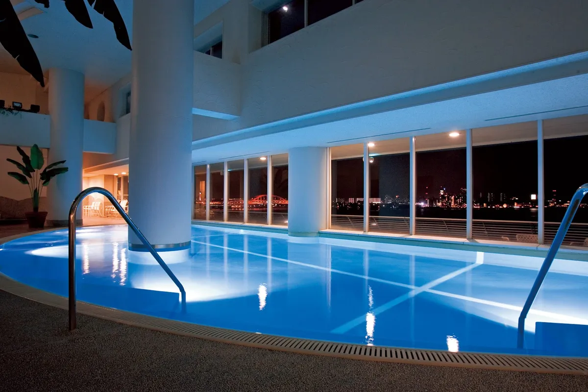 Kobe Meriken Park Oriental Hotel, Kobe exterior view