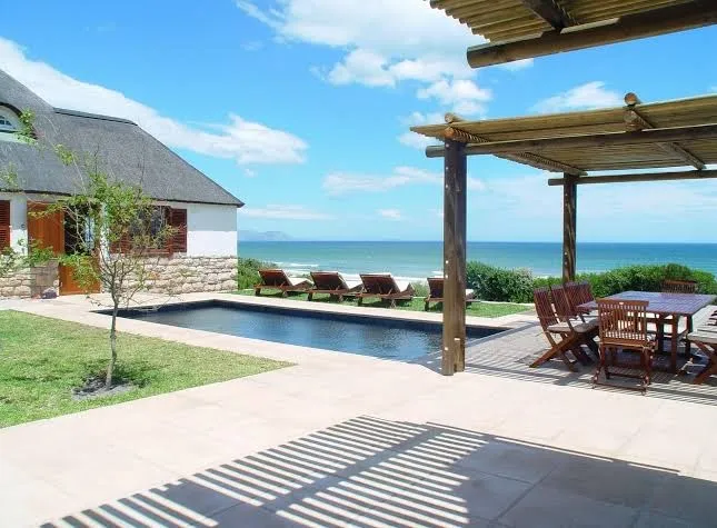 La Gratitude Villa, Hermanus exterior view