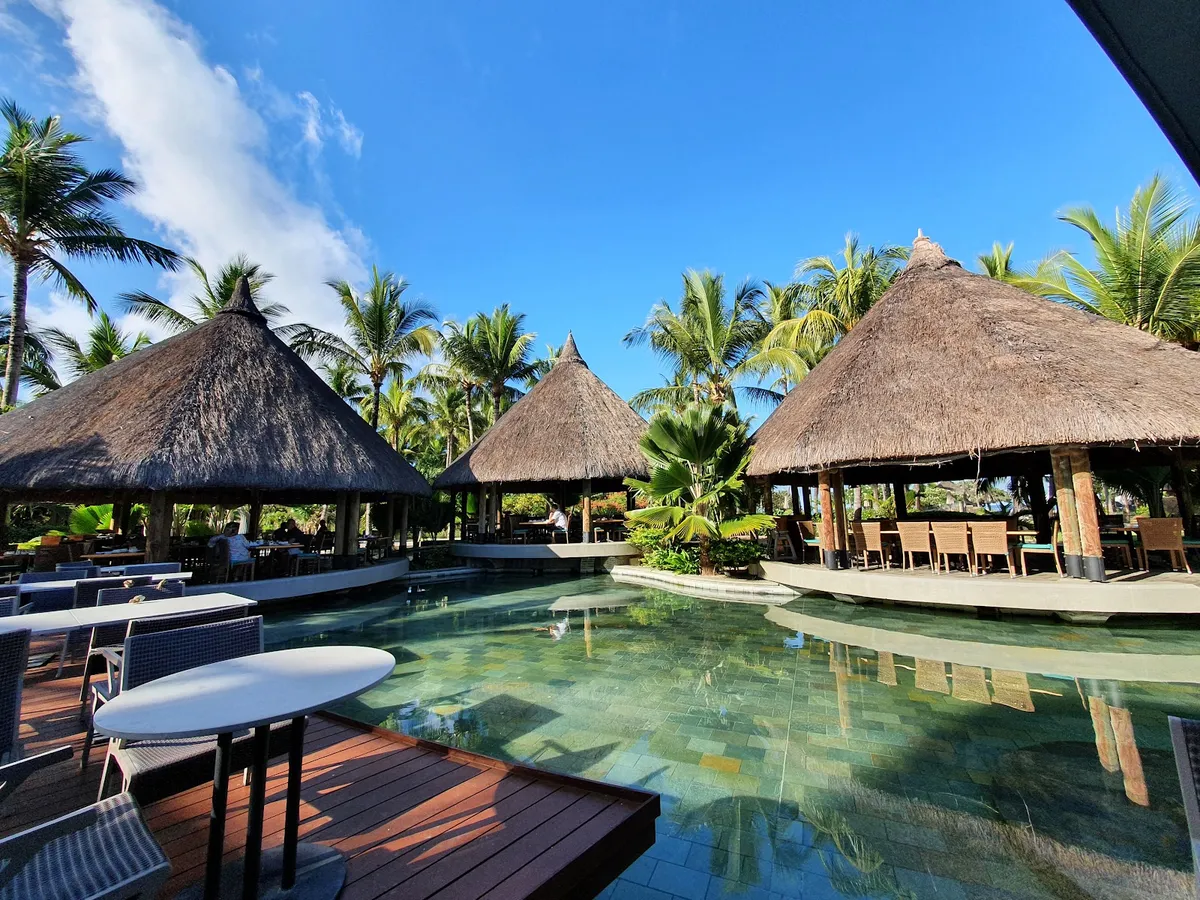 La Pirogue, Flic En Flac exterior view