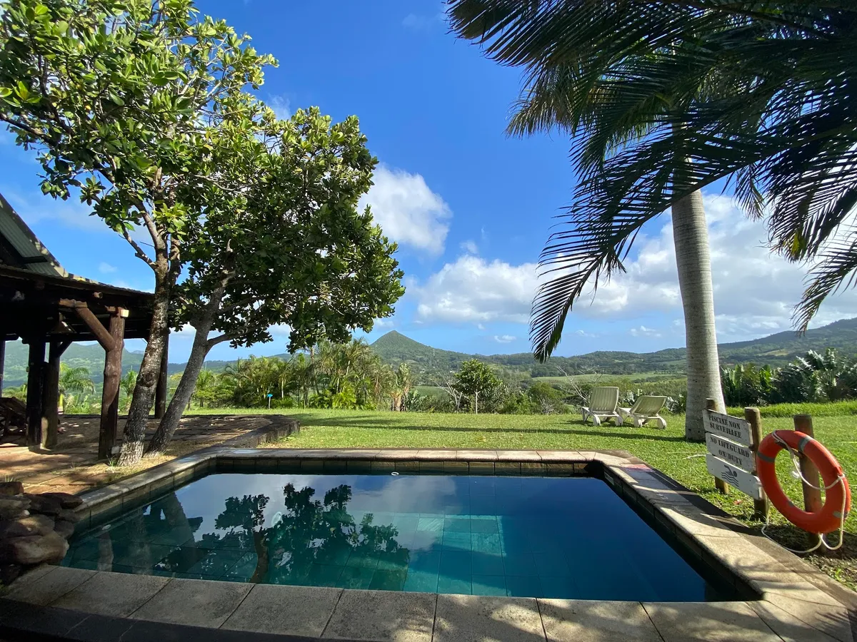 La Vieille Cheminée, Le Morne exterior view