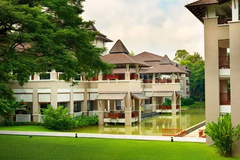 Le Méridien Chiang Rai Resort, Thailand, Chiang Rai exterior view