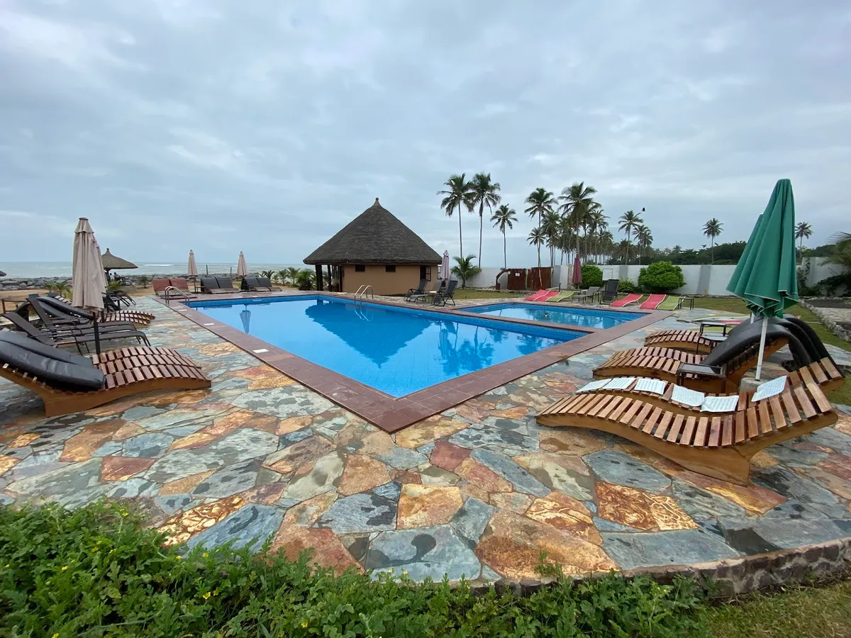 Lemon Beach Resort, Elmina exterior view