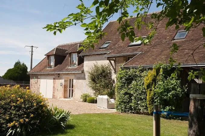 Les Jarrières, Loire Valley exterior view