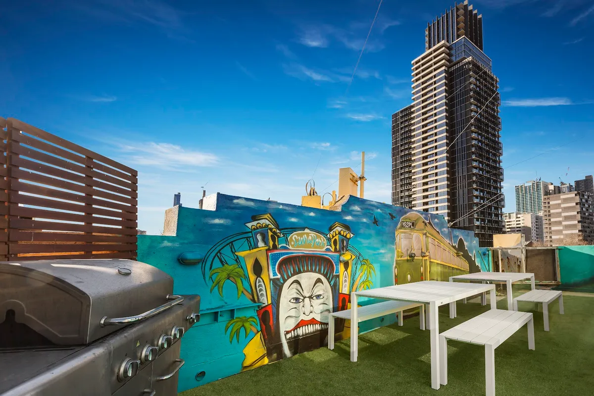 Mad Monkey Melbourne, Melbourne exterior view
