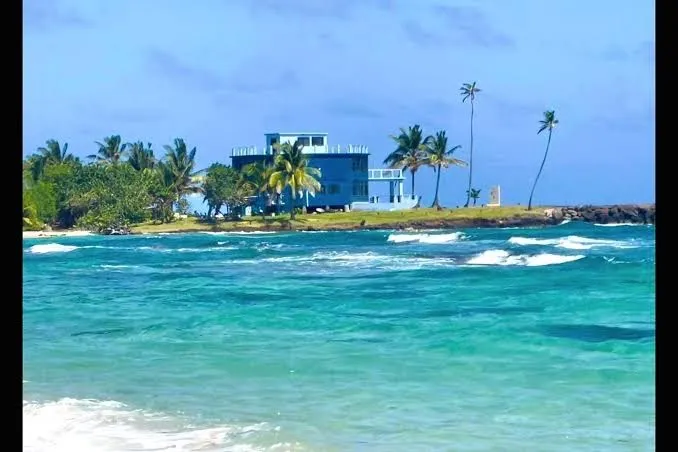 Mama Lola Bed and Breakfast, Corn Islands exterior view