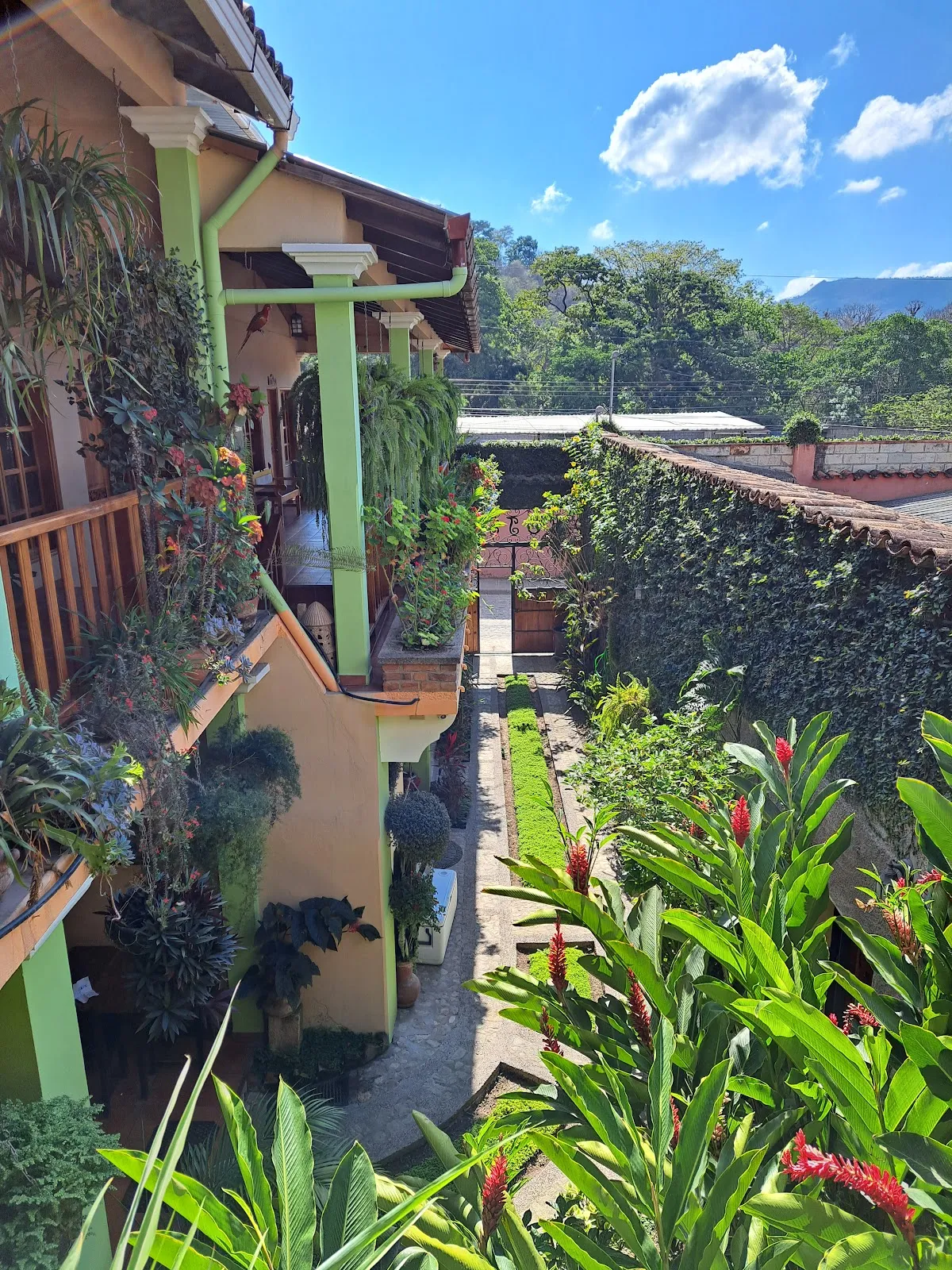 Mari‘as Hotel, Copan Ruinas exterior view