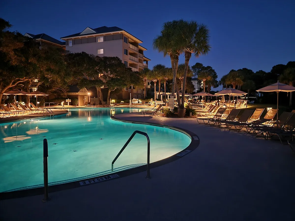 Marriott's Grande Ocean, Harbour Island exterior view