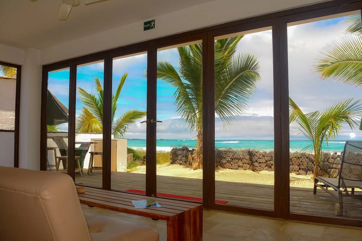 Mi Playa Galapagos Beachfront Apartments, Galapagos Islands exterior view