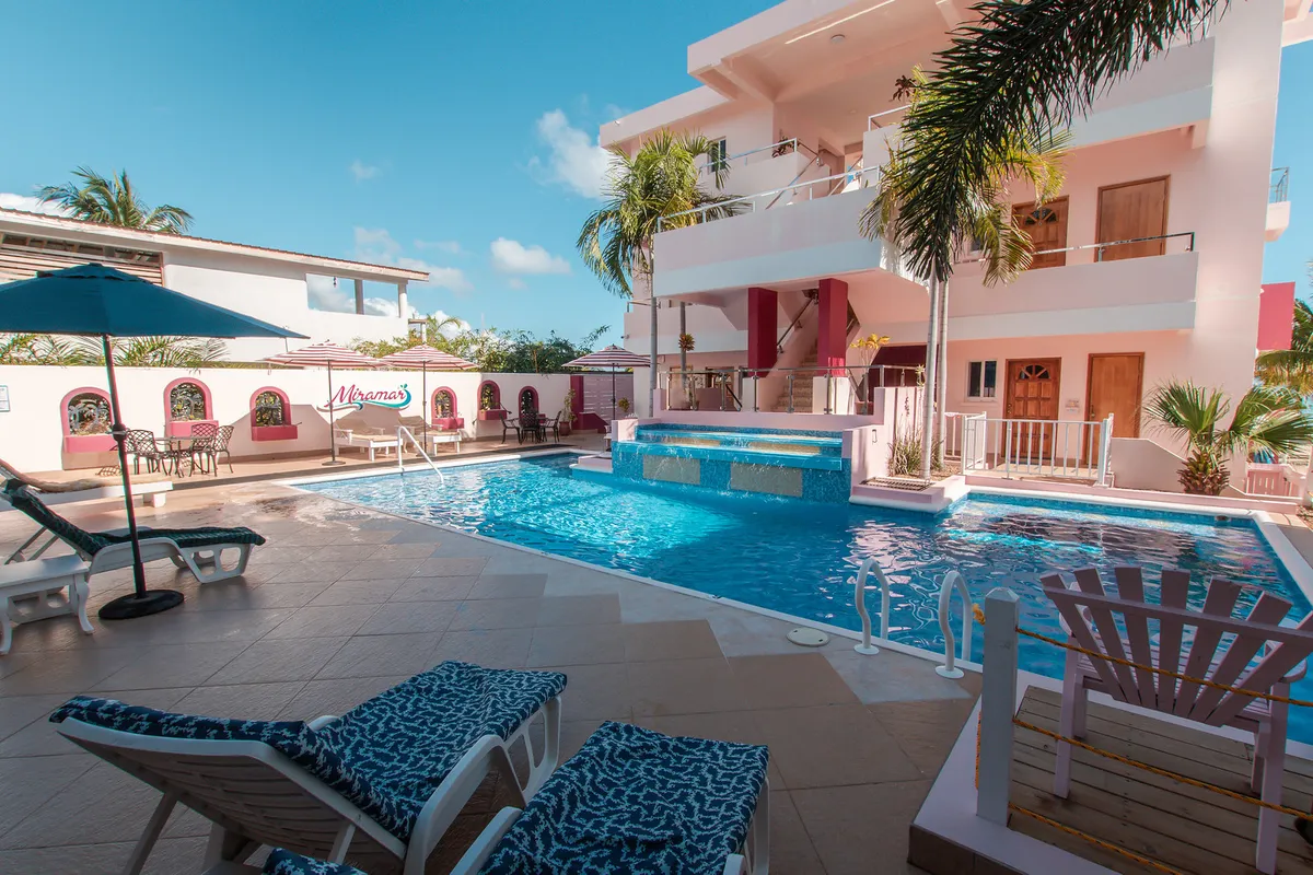 Miramar Suites - Aparthotel Placencia, Belize, Placencia exterior view