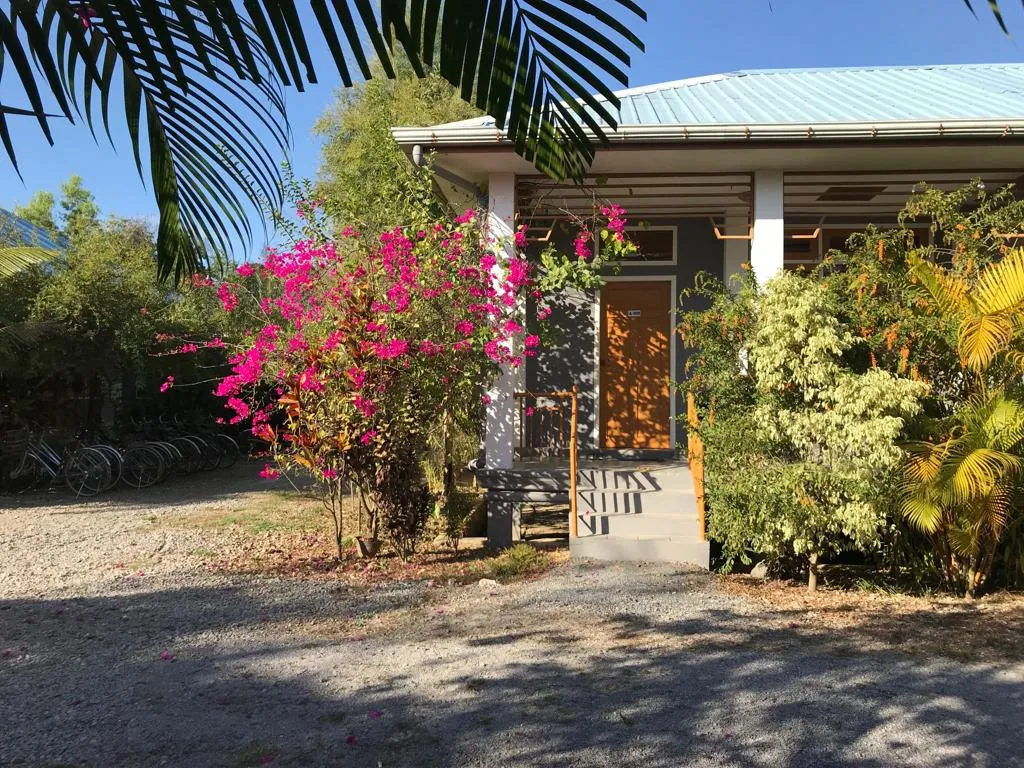 Motel Album, Nyaung Shwe exterior view