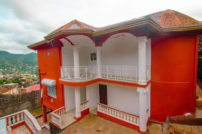 Mountains View Villa - Double Room, Freetown exterior view