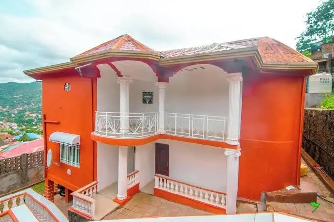 Mountains View Villa, Freetown exterior view