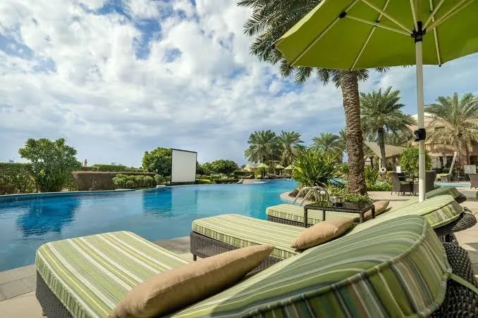 Mövenpick Bahrain, Muharraq exterior view