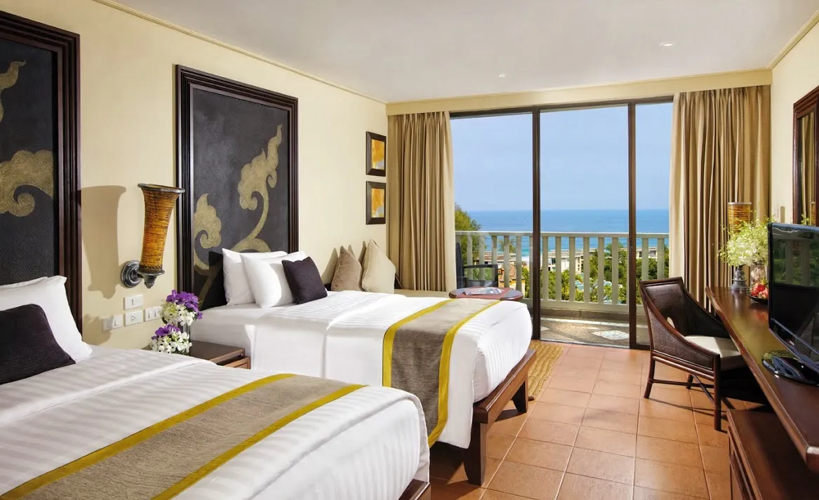 Mövenpick Beirut, Beirut exterior view
