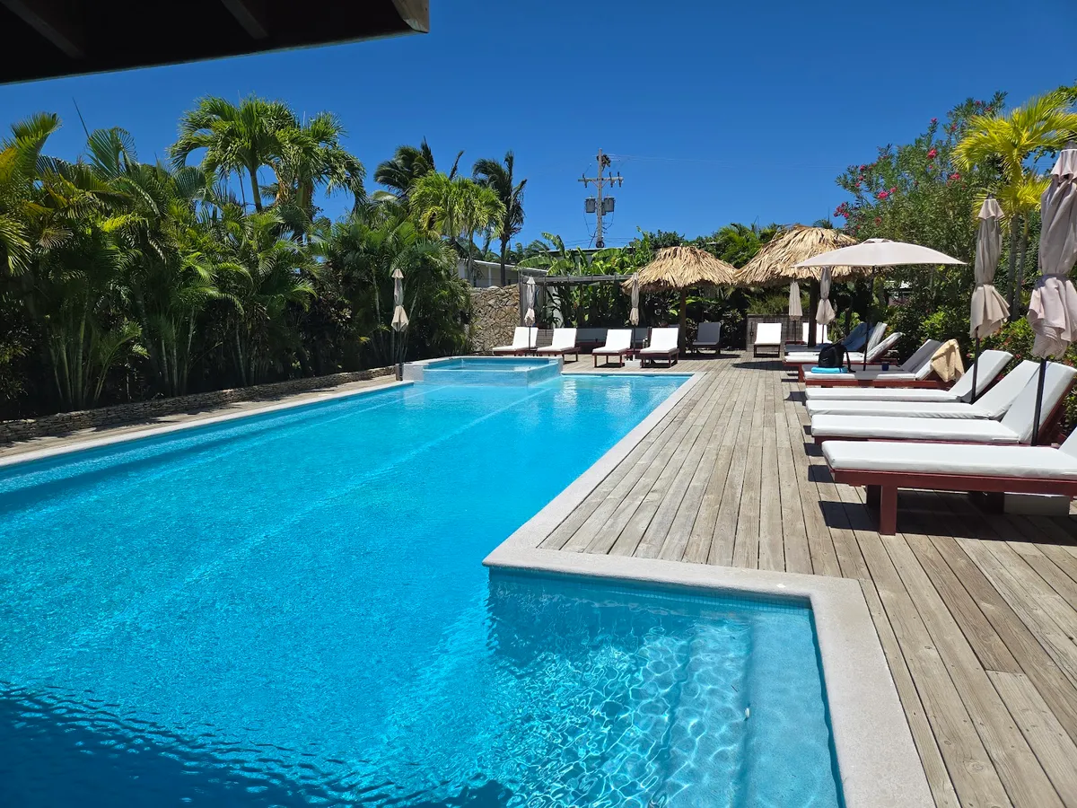 Naboo Resort & Dive Center, Roatan exterior view
